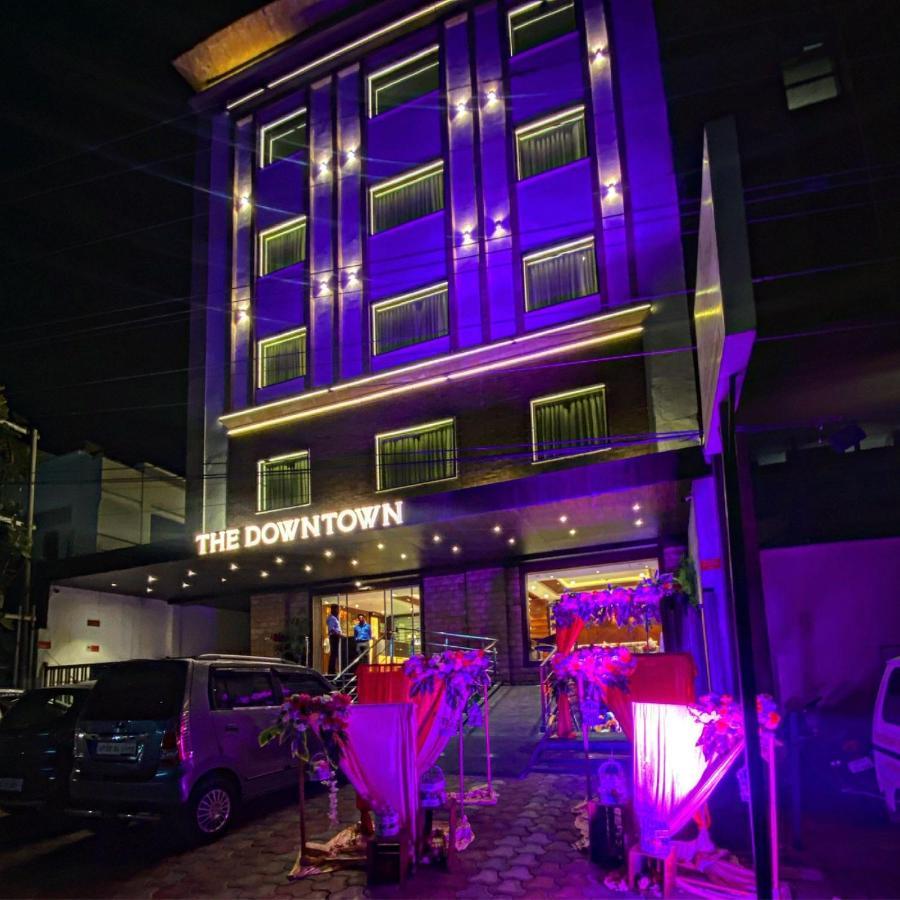 The Downtown Hotel Kanpur Exterior photo